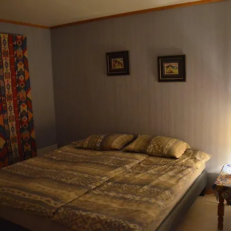 Leknes Home Apartment
